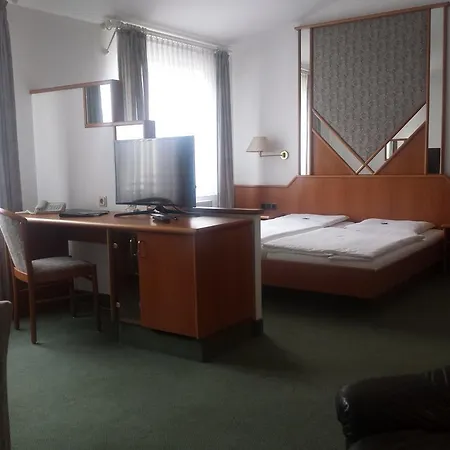 Evabrunnen 3*